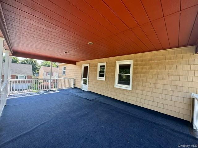 Building Photo - 4 Willow St