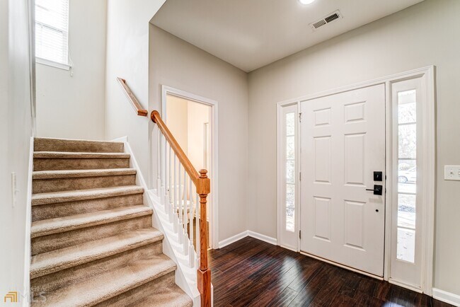 Building Photo - 108 Hollinger Way
