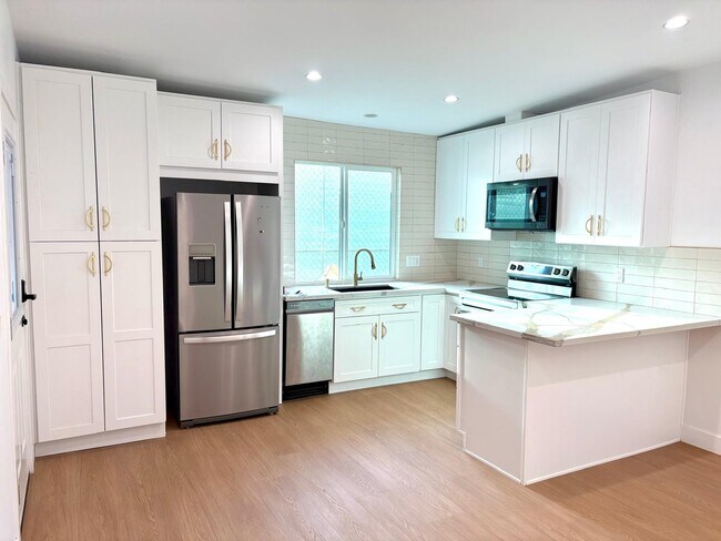 Foto del edificio - 10775 W Olympic Blvd