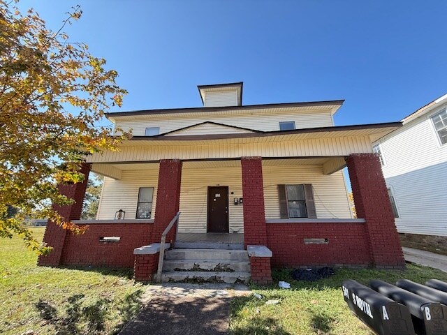 Foto principal - 541 S Royal St