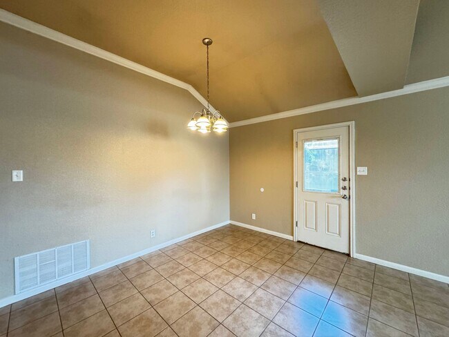 Building Photo - 1110 Powder River Dr