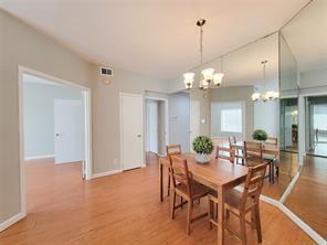 Foto del edificio - 2209 S Braeswood Blvd
