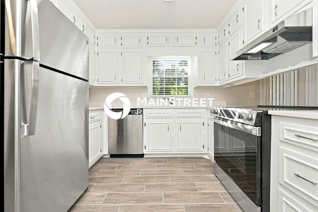 Building Photo - 3 Bedroom Pet-Friendly Home in Conyers, GA with Main Street Renewal