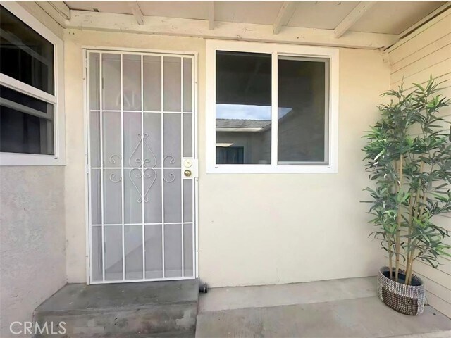 Foto del edificio - 637 W Floral Dr