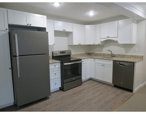 Foto principal - 866 Haverhill St