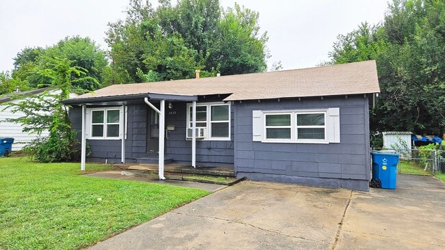 Photo - Charming 3/1 in Midwest City-Remodeled House