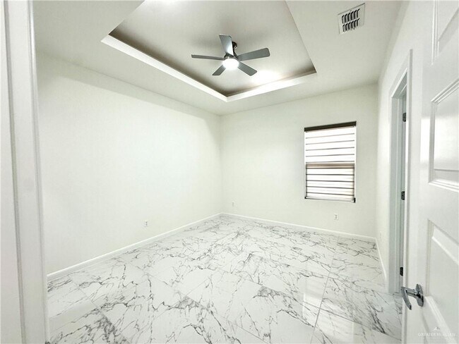 Foto del edificio - 2405 E San Andrea St