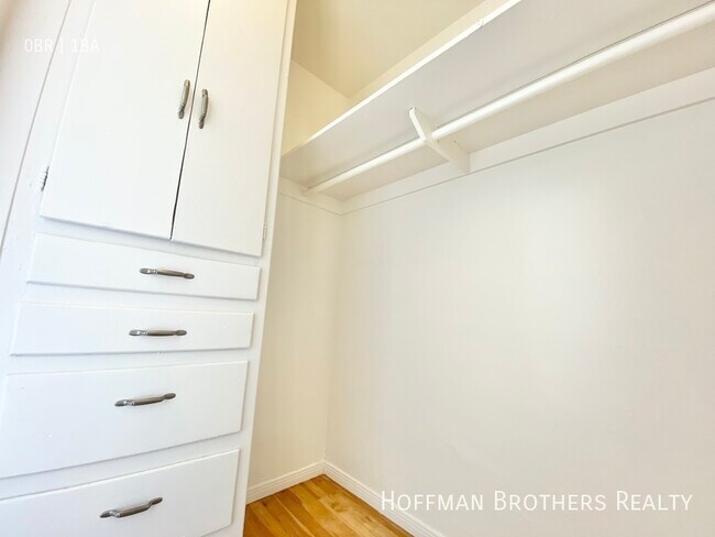 Building Photo - 2613 S Sepulveda Blvd Los Angeles, CA 90064