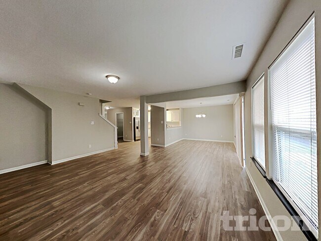 Foto del edificio - 2028 Dunsmore Ln