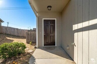 Building Photo - 2809 Elm Creek Dr