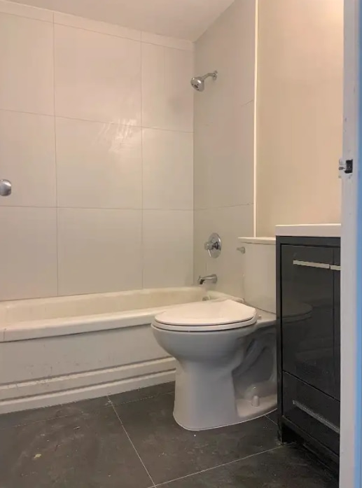 Building Photo - Must See 2 Bdrm at the Corner of Main and Victoria.