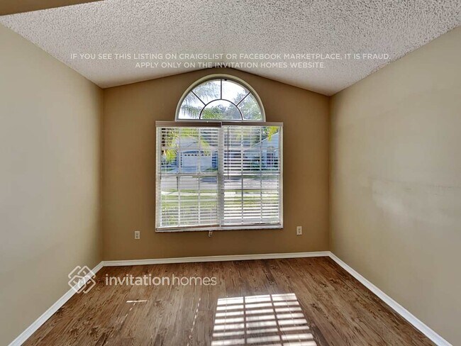 Building Photo - 833 Shell Ln