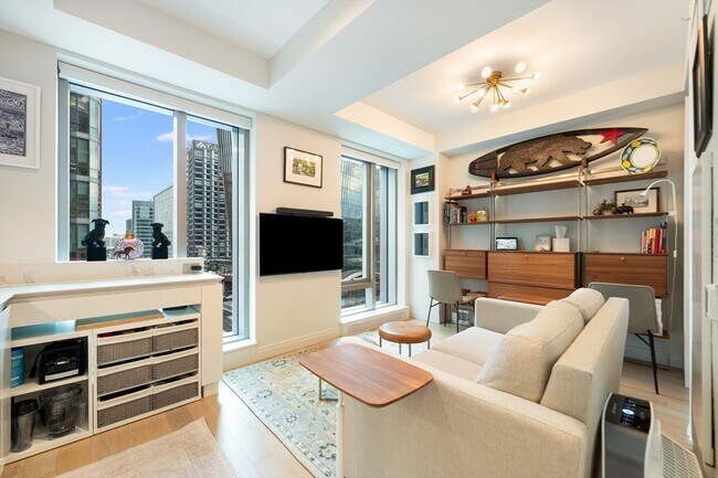 Building Photo - 135 Seaport Blvd