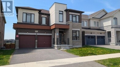 Building Photo - 16 Trailbank Gdns