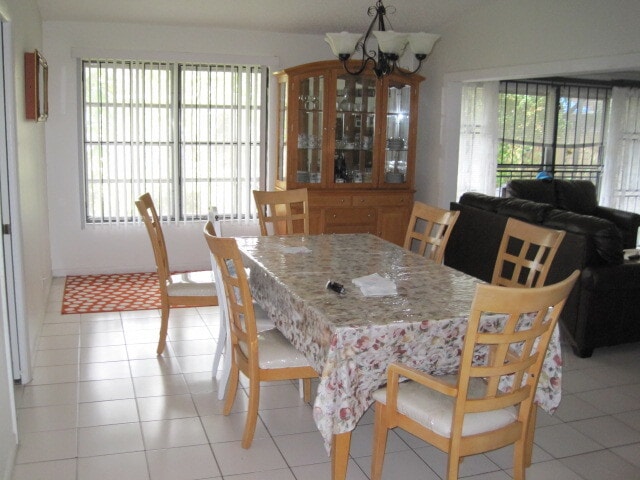 Foto del edificio - 5524 Lakewood Cir S