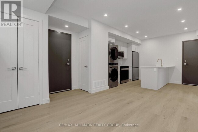 Photo du bâtiment - 137 Marquette Ave