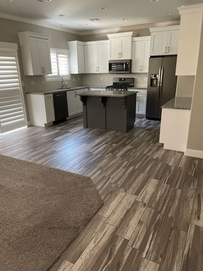 Foto del edificio - 3 Bedroom Home Near Gubler Park With Community Pool