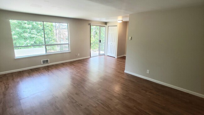 Foto del edificio - Briarcrest 44