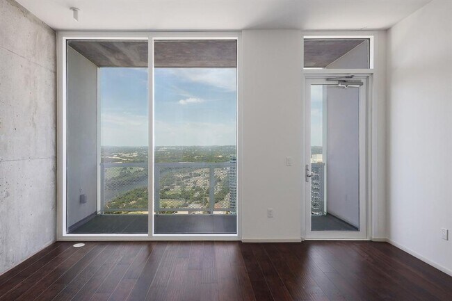 Foto del edificio - 301 West Ave