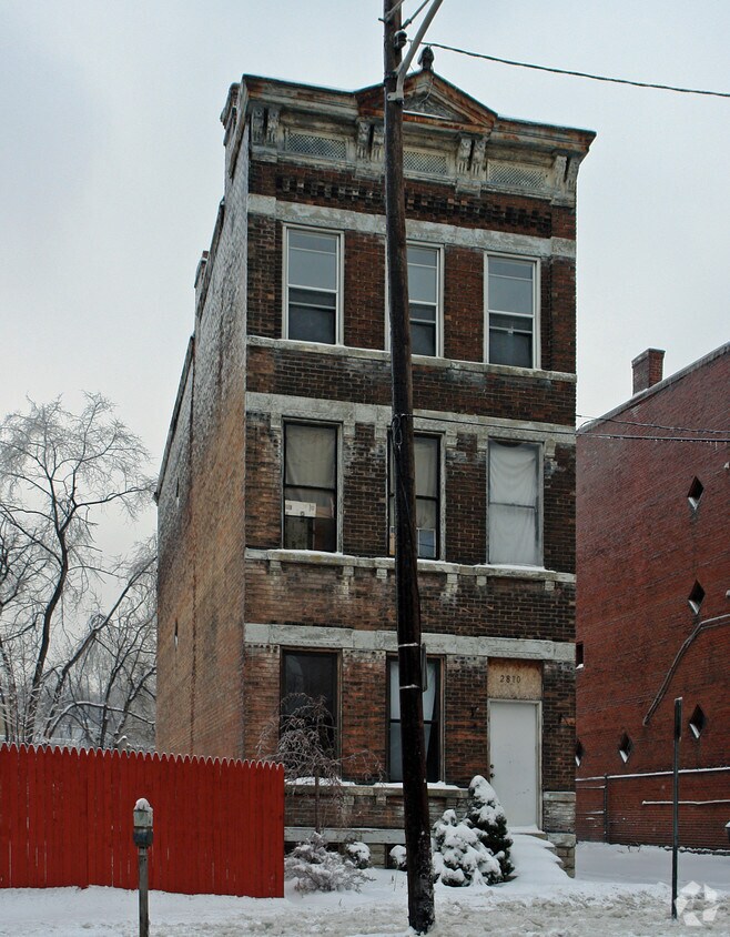 Foto del edificio - 2810 Colerain Ave