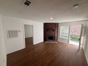 Building Photo - 109 Limoges St