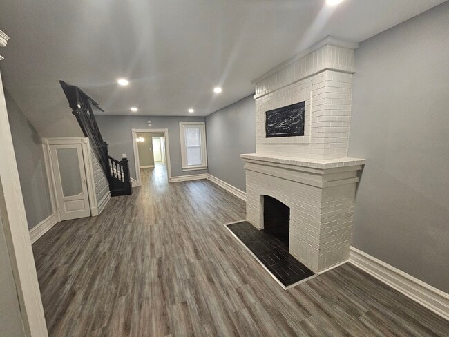 Building Photo - 1650 Mineral Spring Rd