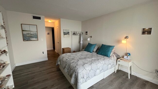 Foto del edificio - 1301 NE Miami Gardens Dr