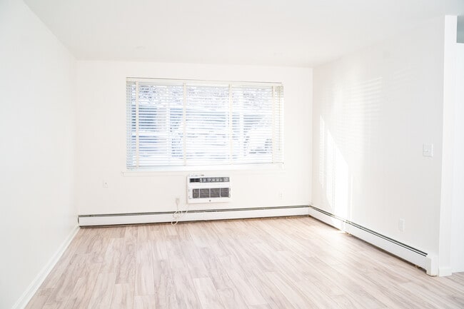 2-210 Living room - New Country Club Estates