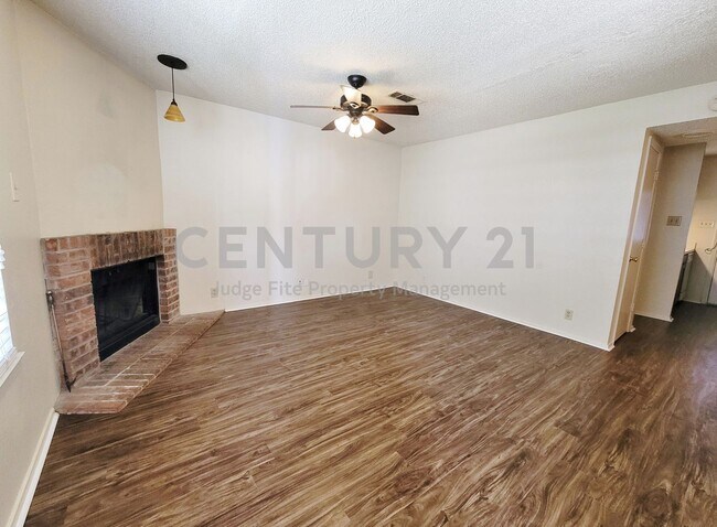 Foto del edificio - 929 W Hickory St