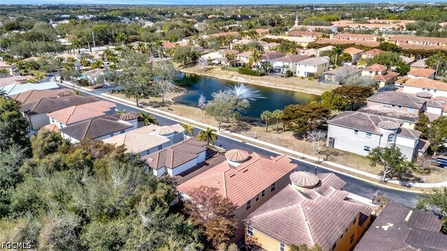 Foto del edificio - 10245 S Golden Elm Dr