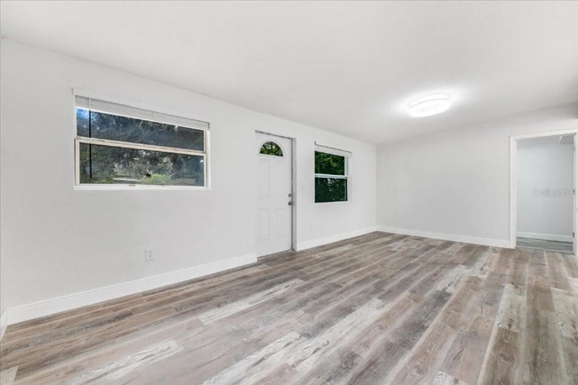 Foto del edificio - 2110 Alemanda Dr