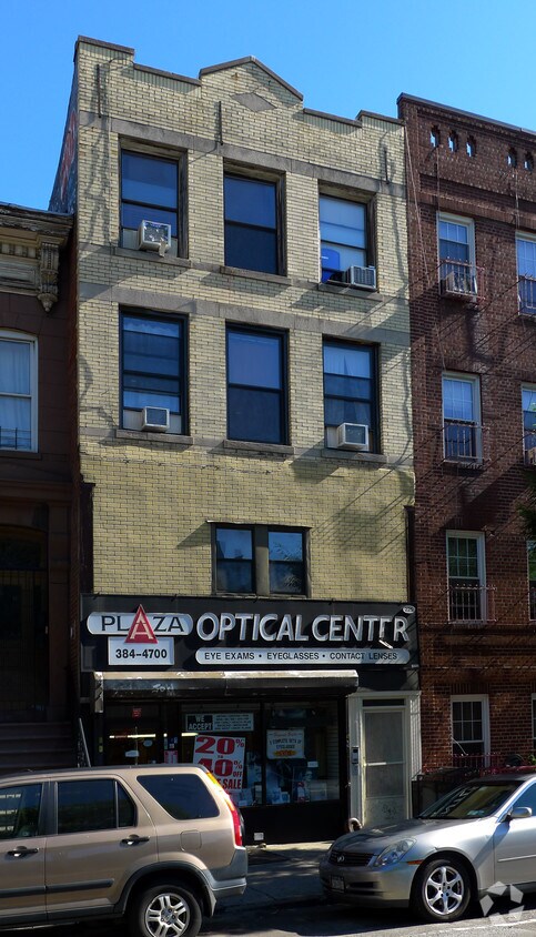 Primary Photo - 225 S 4th St
