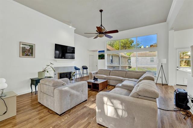 Foto del edificio - 18 Equestrian Ct