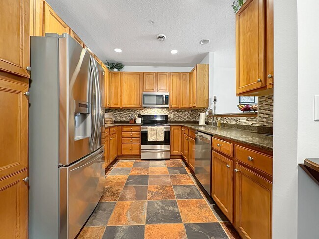 Foto del edificio - 4940 Underwood Ln N