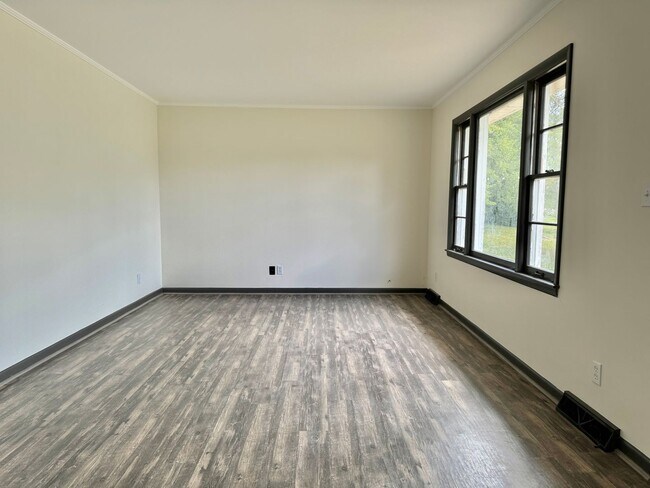 Foto del edificio - Peaceful Country Living on 1+ Acres Just Minutes from Downtown Franklin