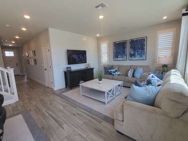Building Photo - 0 Cloudcrest Pl