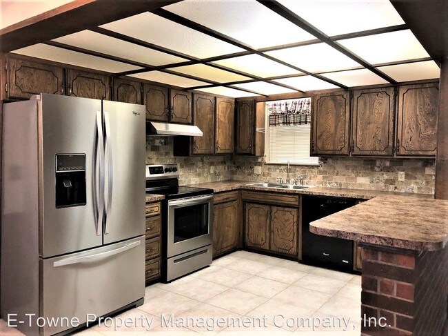 Building Photo - 3 br, 2 bath House - 2325 Double Tree Lane