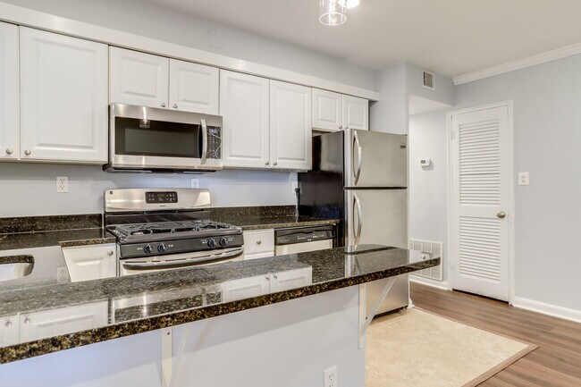 Foto del edificio - 1931 N Cameron St