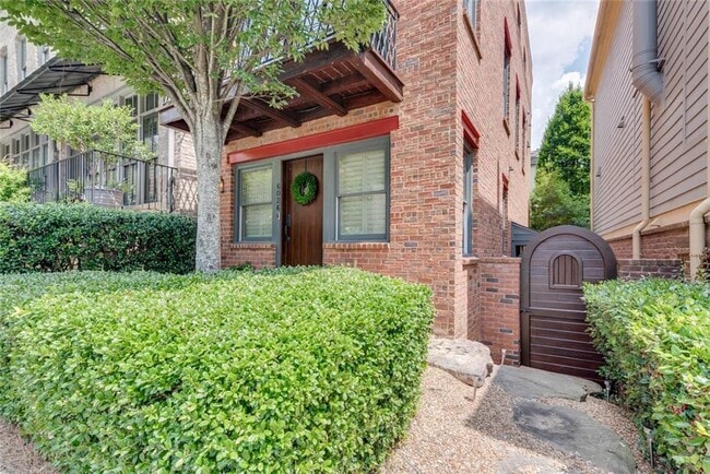 Building Photo - 6026 Gaines St