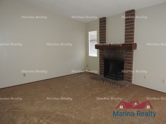 Foto del edificio - 2 bed 2 bath single family home in established neighborhood in City of Suisun