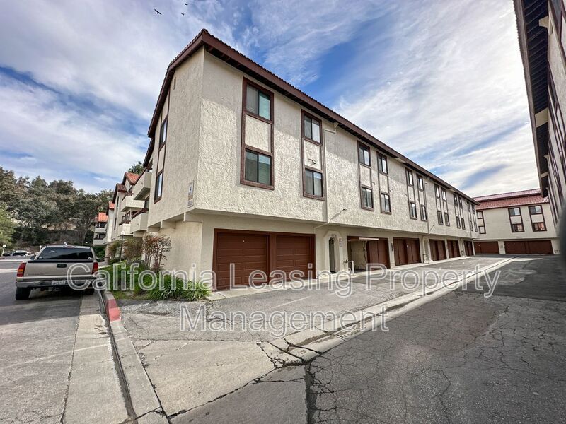 Primary Photo - 18020 Saratoga Way