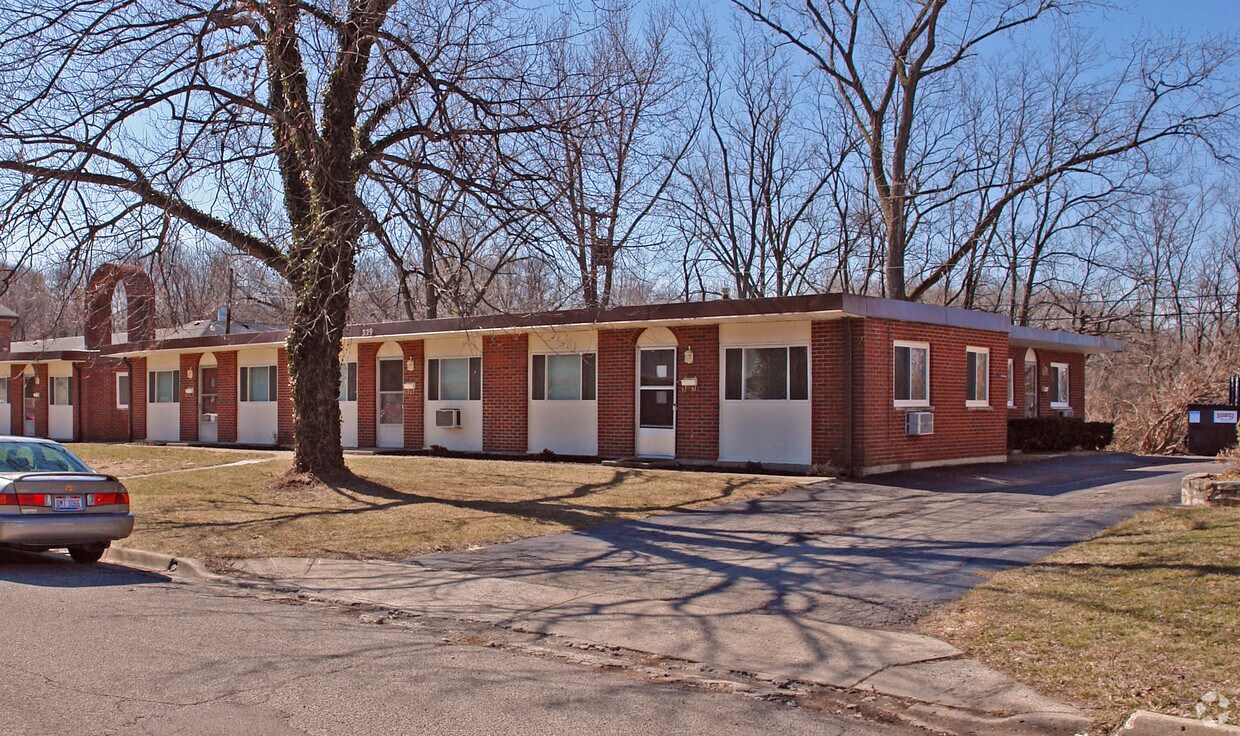 Foto del edificio - 329 Firwood Dr
