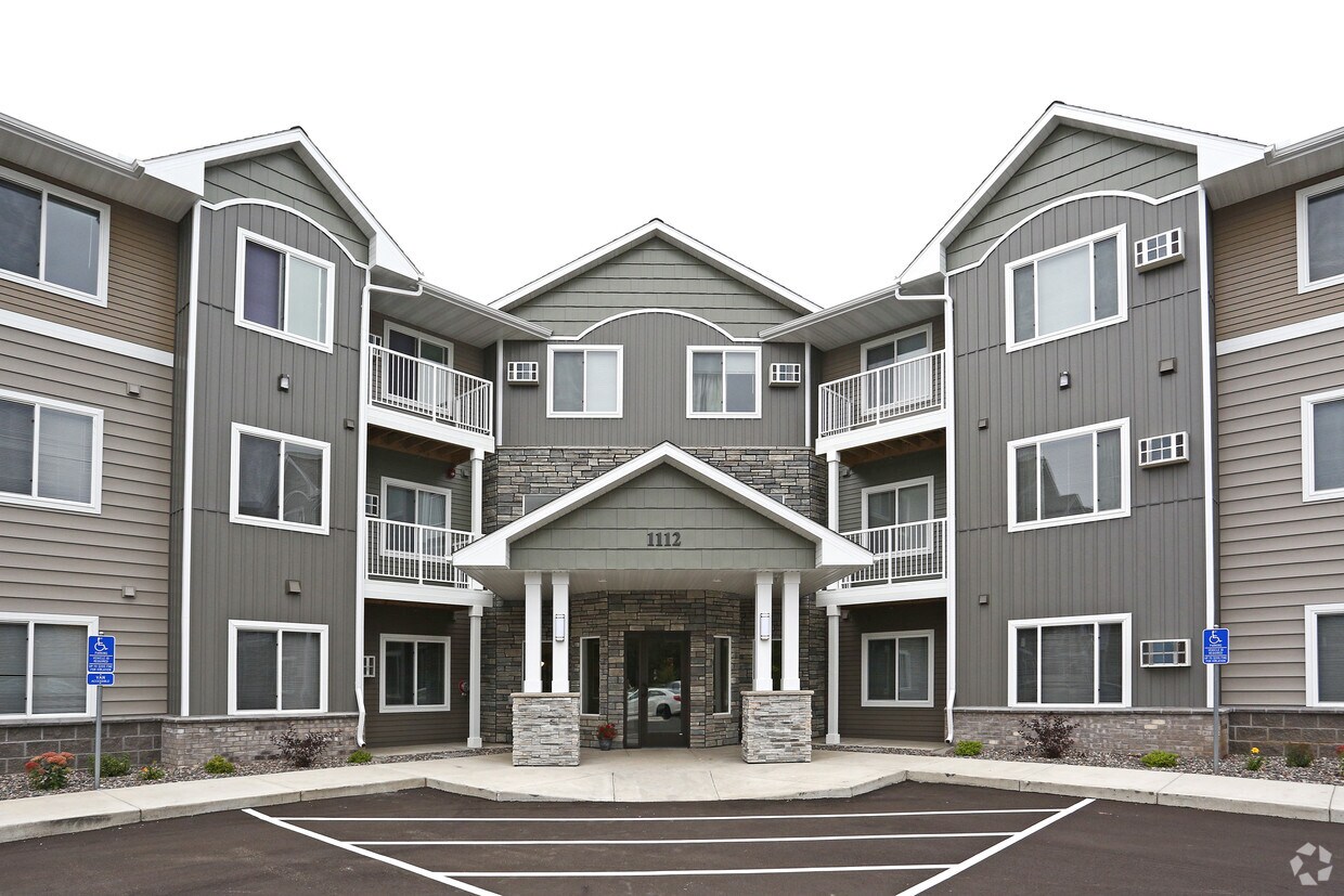 Rosewood In The Park Apartments in Saint Cloud, MN