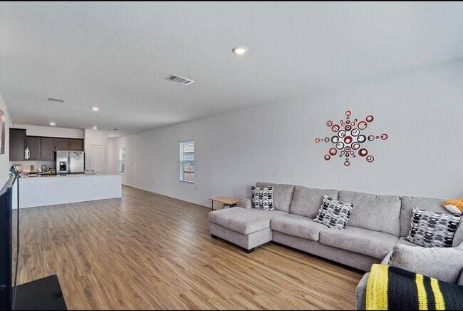 Foto del edificio - 14113 Lyndora Ln