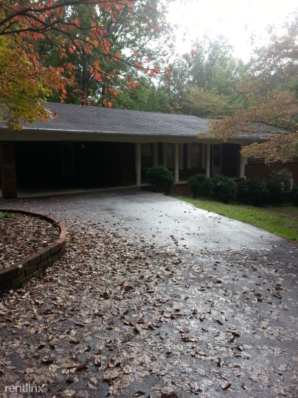 Foto principal - 3 br, 2.5 bath House - 207 Church St