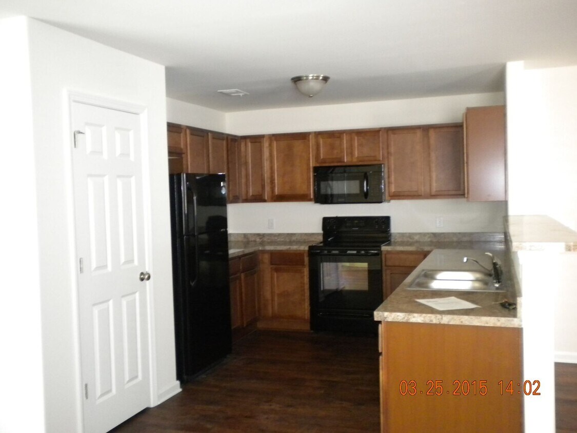 Building Photo - 78 Braxton Manor Dr