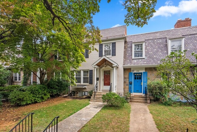 Photo - 1711 37th St NW House