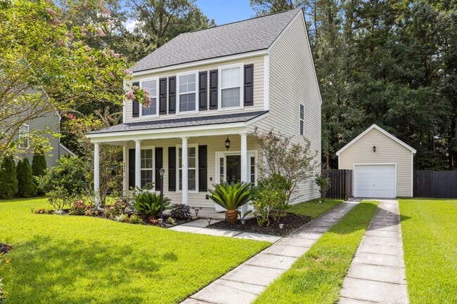 Building Photo - Charming Summerville Rental