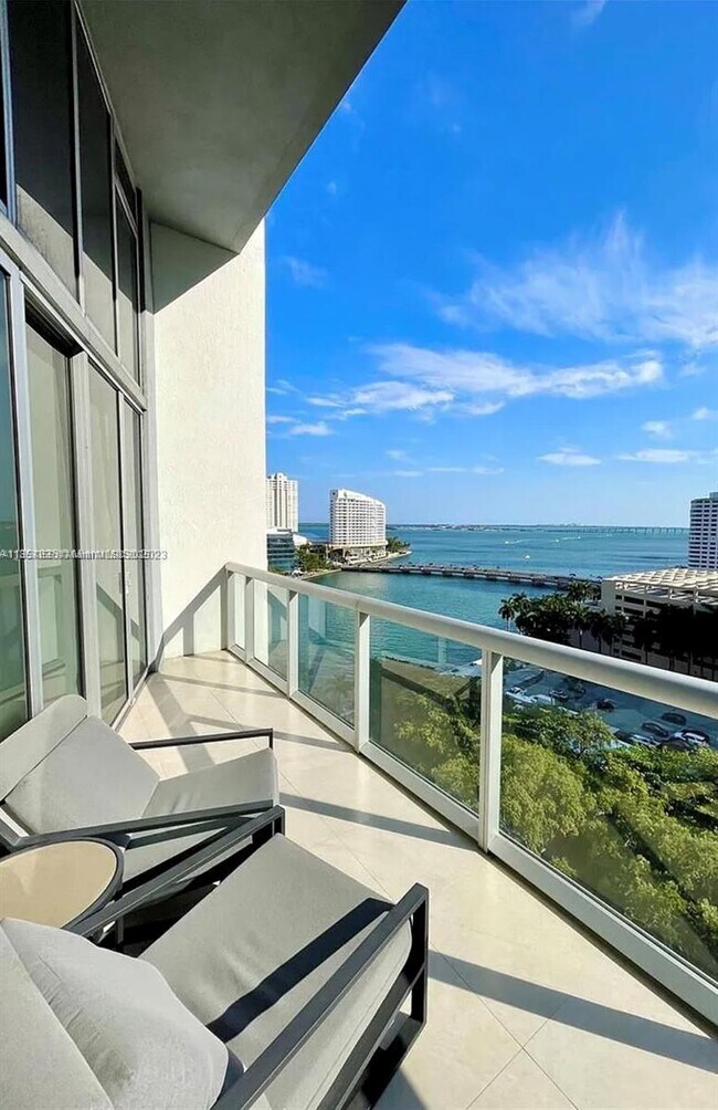 Foto del edificio - 495 Brickell Ave