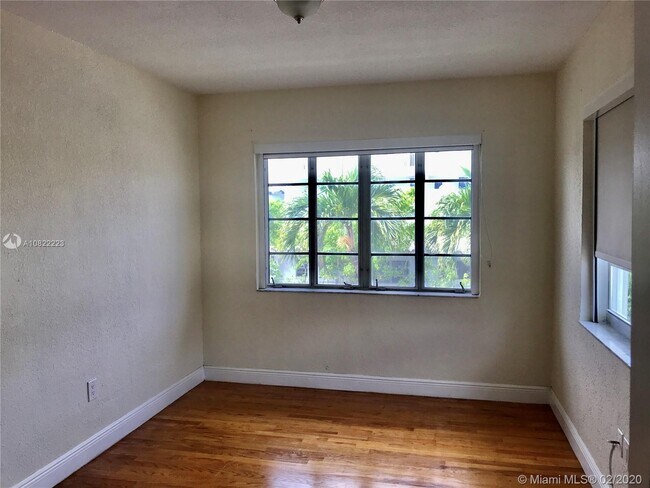 Foto del edificio - 655 83rd St